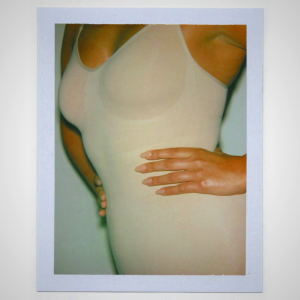 Skims SCULPTING THONG Bodysuit - Coral | 7295461-KH